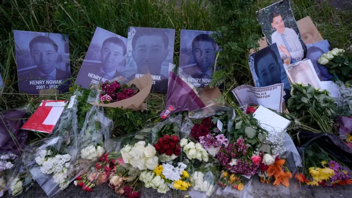 Police who arrested Henry Nowak took eight minutes to realise he was stabbed, new tragic evidence reveals