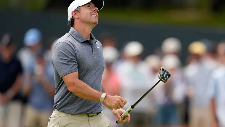 Rory McIlroy slips down US Open leaderboard after struggling on back nine