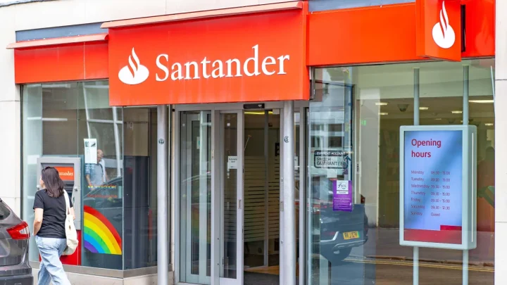 Santander UK owner reveals plans to cut costs by over £430m under AI strategy