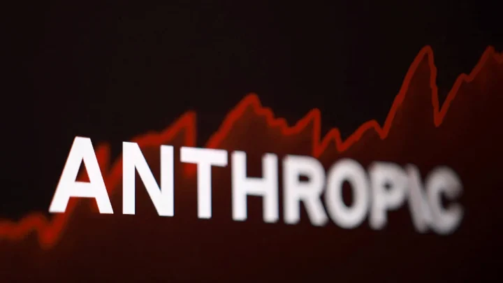 Anthropic scrambles to reverse AI ban after Amazon’s White House warning