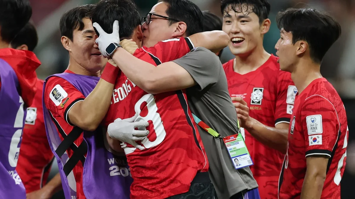 2026-06-12T040320Z_248819614_UP1EM6C0B9J9C_RTRMADP_3_SOCCER-WORLDCUP-KOR-CZE