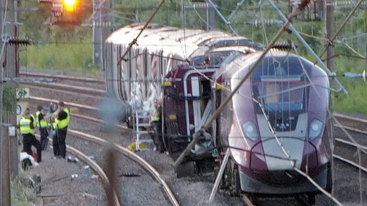 2026-06-19T221141Z_1316621062_RC2UYJ9YDQC6_RTRMADP_3_BRITAIN-CRASH