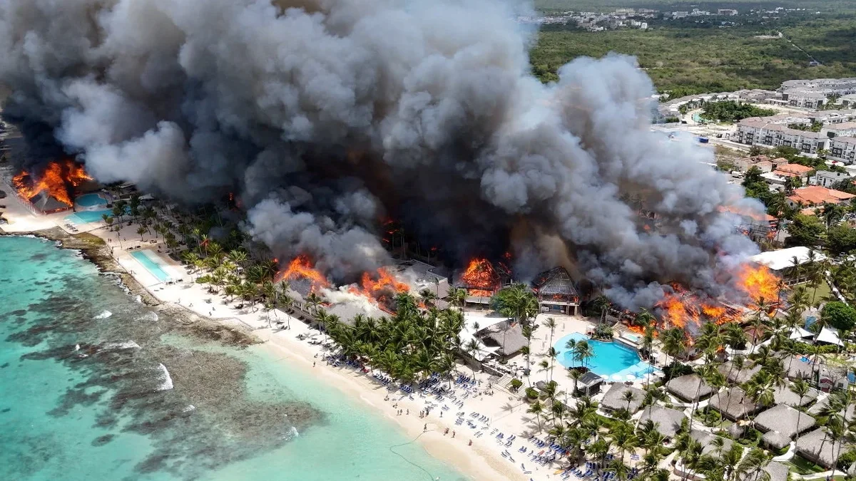 2026-06-20T014944Z_893954271_RC2DXLAST5J7_RTRMADP_3_DOMINICAN-REPUBLIC-FIRE