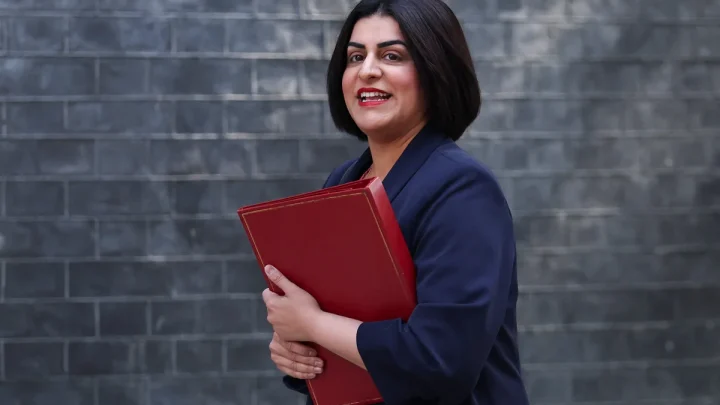 Asylum seekers to be billed £10,000 to cover own support once they start earning money