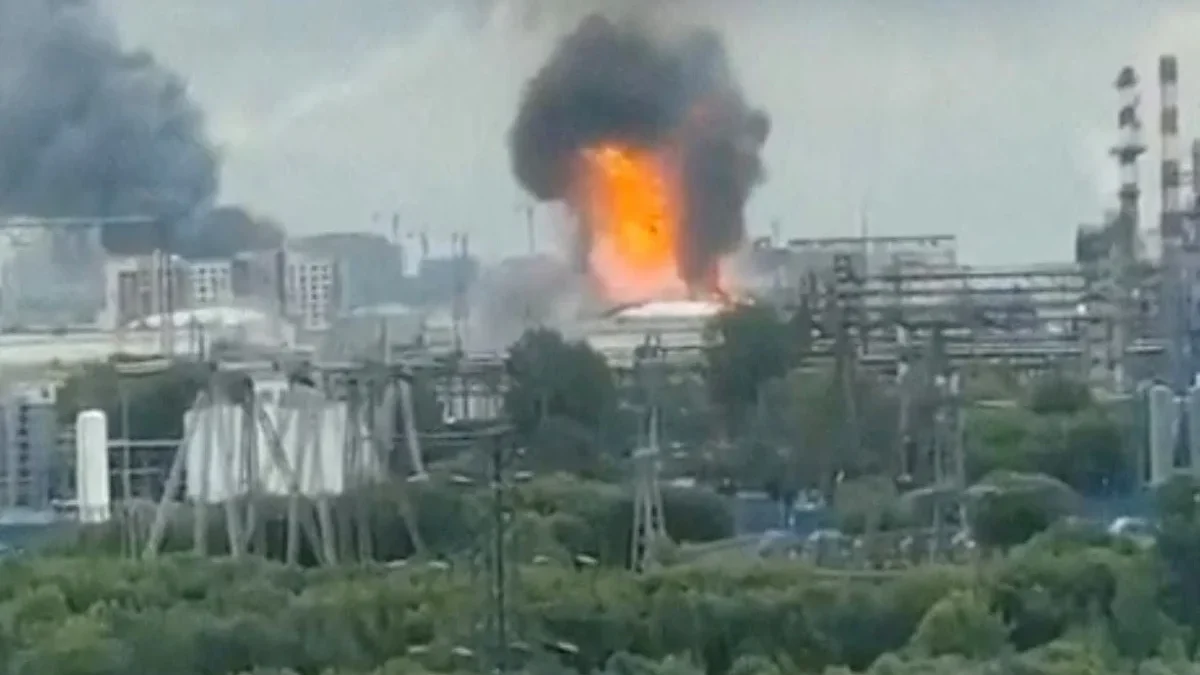 2026-06-24T095407Z_334251837_RC29WLACM8B3_RTRMADP_3_UKRAINE-CRISIS-RUSSIA-REFINERY-MOSCOW