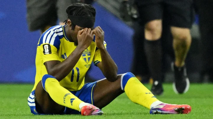 Anthony Elanga collapses in despair after failing to realise he saved Sweden’s World Cup dream