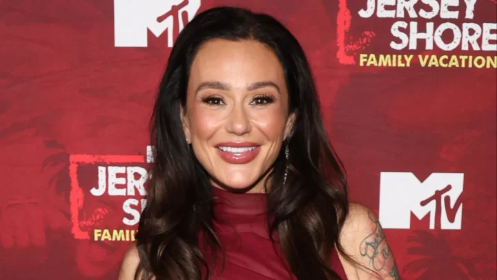 Jersey Shore star JWoww slams trolls saying she looks ‘deathly sick’ in new swimsuit photo