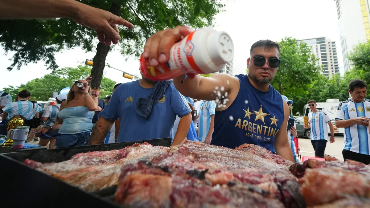 WCup_What27s_the_Beef_Soccer_77889