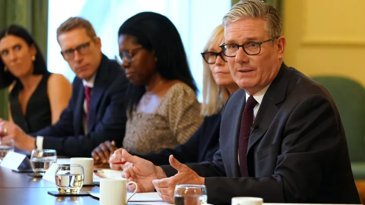Prime Minister meets hospitality bosses to outline help for youth jobless crisis