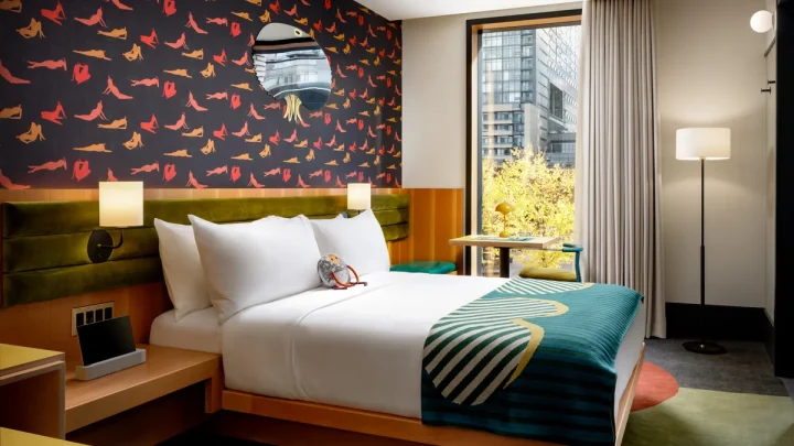 I have found the seven best LGBTQ+ friendly hotels in Toronto
