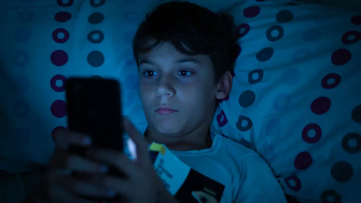 Poor childhood sleep doubles risk of teenage depression, study warns