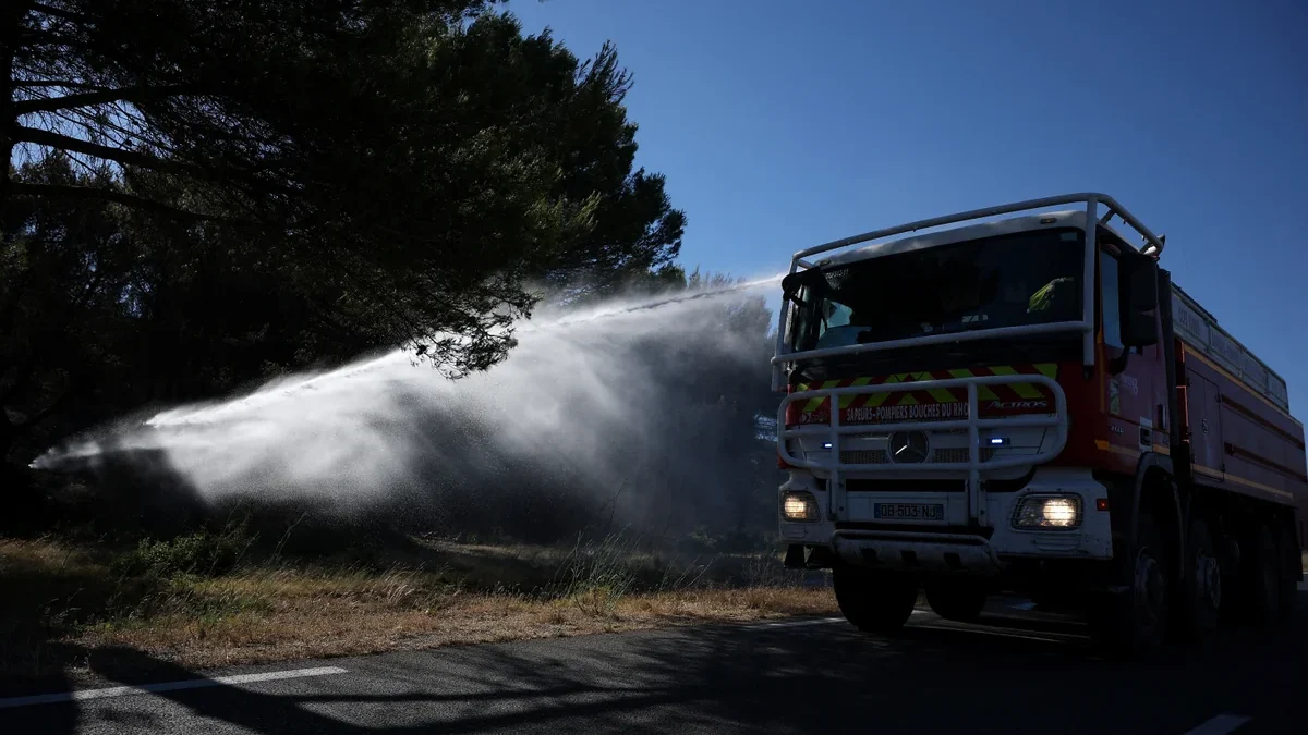 2026-07-02T073044Z_1348012901_RC2J5MADFBGZ_RTRMADP_3_EUROPE-WEATHER-FRANCE-WILDFIRE