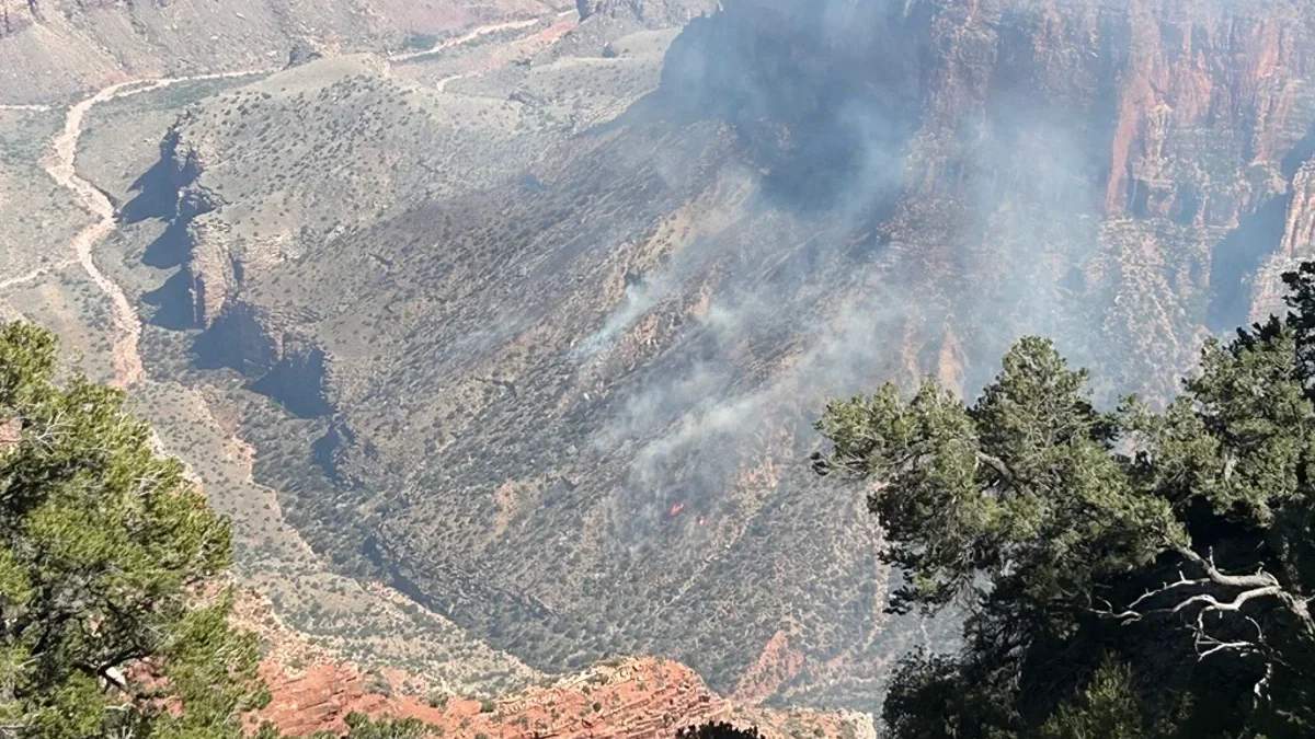 Cliff-Spring-Fire-Grand-Canyon-National-Park