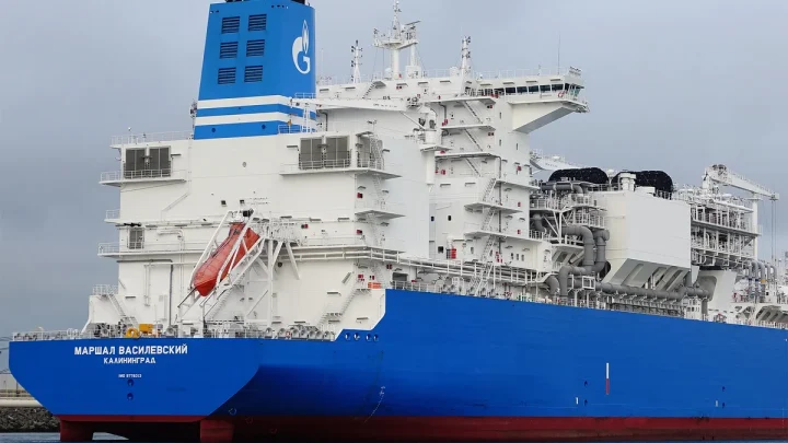 Russia arms civilian gas ship with machine guns in ‘hostile message to Nato’